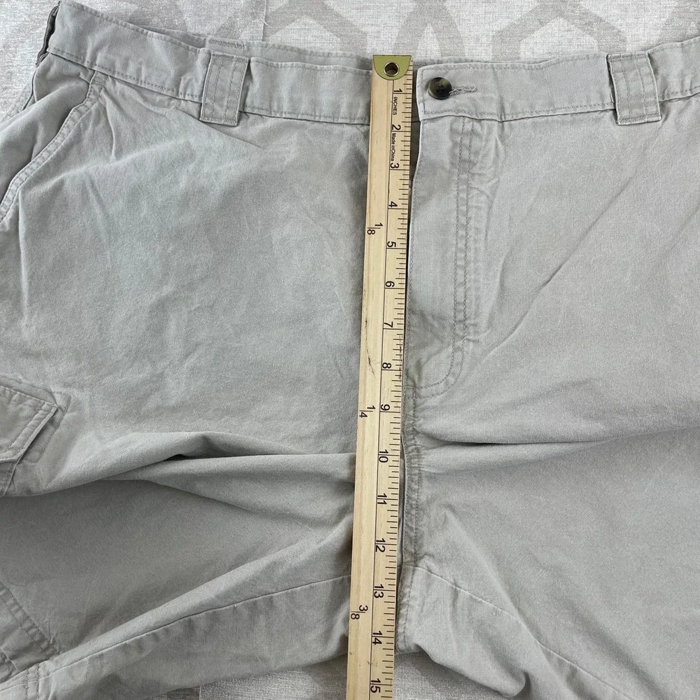 LL Bean Mens Khaki Tan Cotton Twill Cargo Shorts Size 42 Relaxed Fit Hiking - Picture 5 of 8